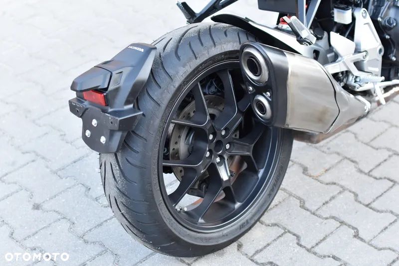 Honda CB - 16