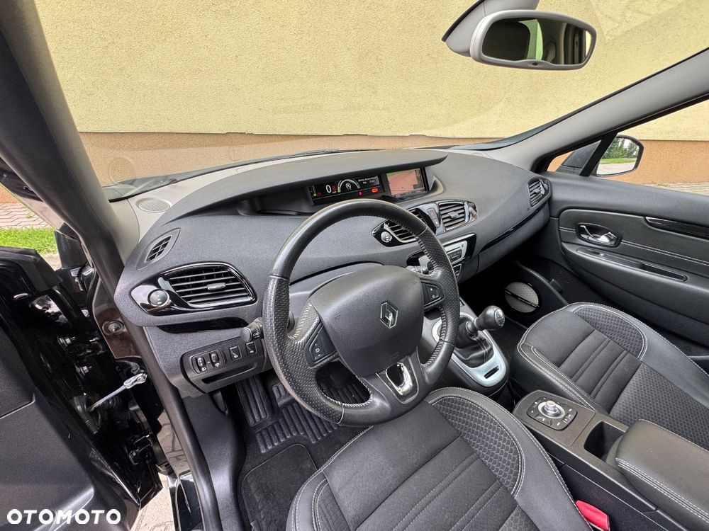 Renault Scenic 1.5 dCi Bose - 25