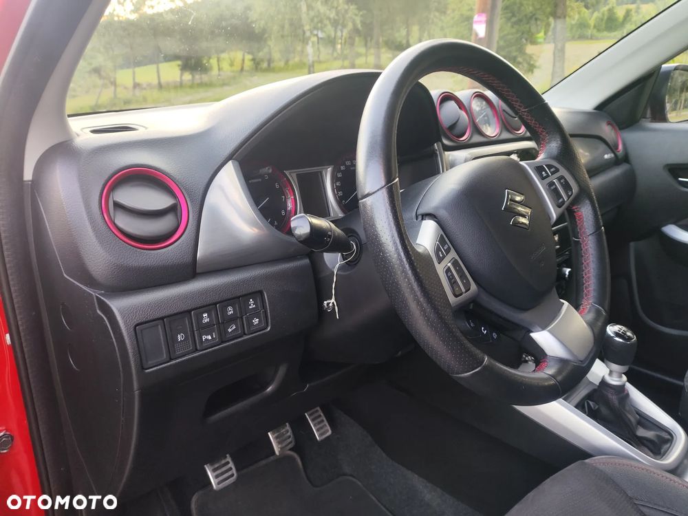 Suzuki Vitara 1.4 Boosterjet Premium 4WD - 16