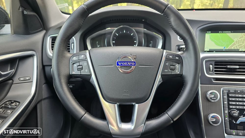 Volvo V60 2.0 D3 Summum - 43