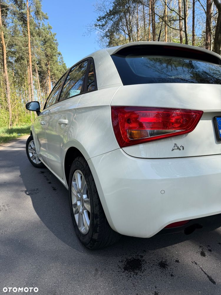 Audi A1 Sportback 1.6 TDI S line edition - 6