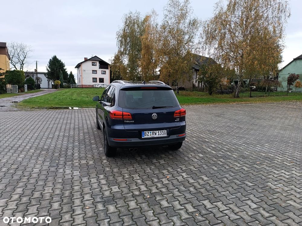 Volkswagen Tiguan 2.0 TDI DPF BlueMotion Technology Lounge Sport & Style - 5
