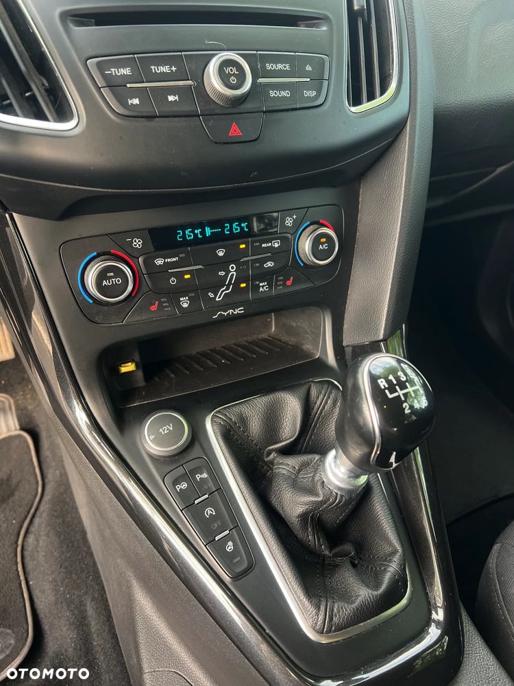 Ford Focus 1.5 EcoBoost STart-Stopp-System TITANIUM - 15
