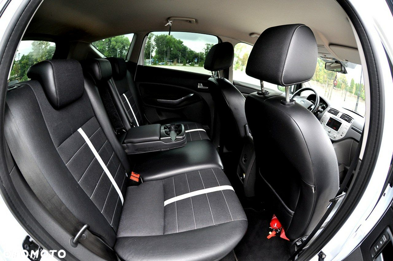 Ford Kuga 2.0 TDCi 2x4 Champions Edition - 8