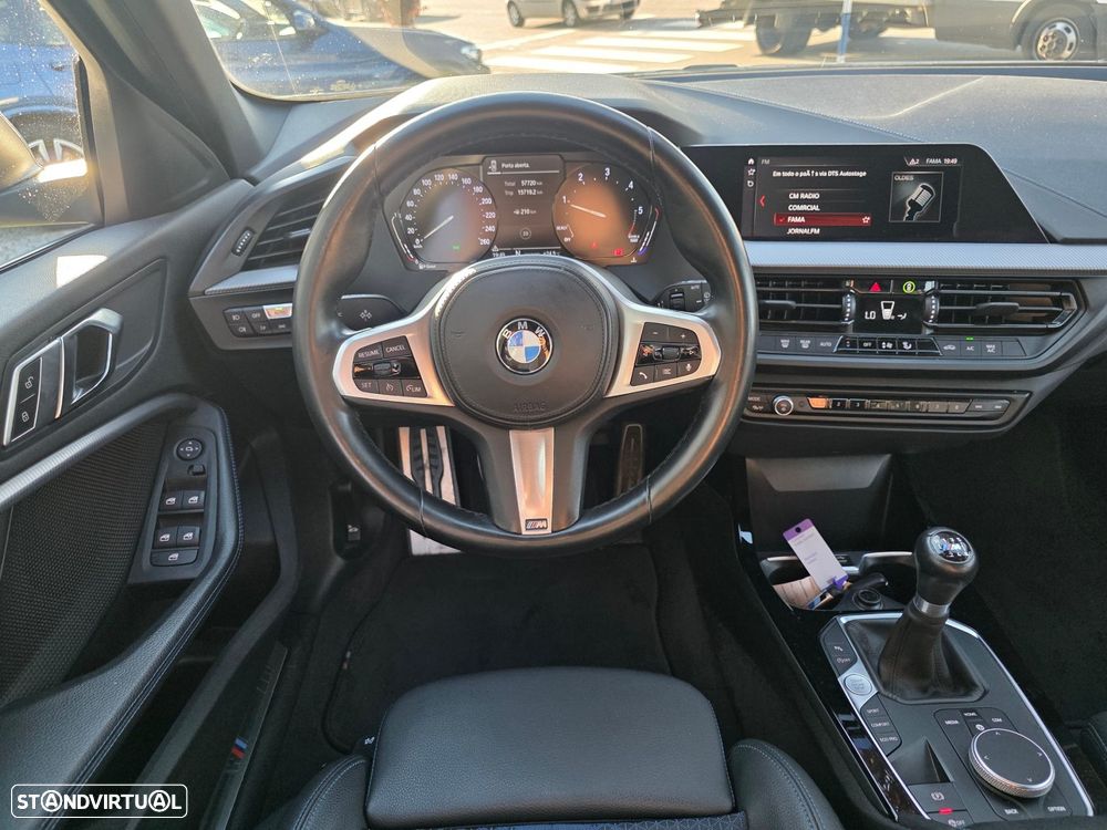 BMW 116 d Pack Desportivo M - 9