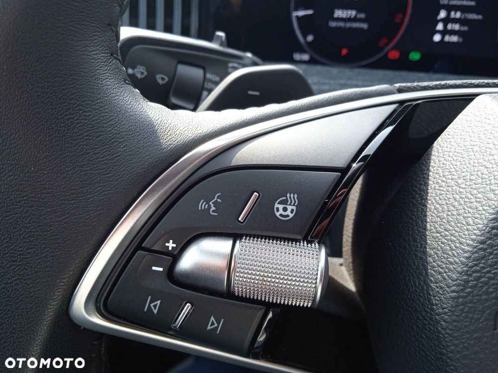 Skoda Superb 2.0 TDI SCR 4x4 Selection DSG - 25