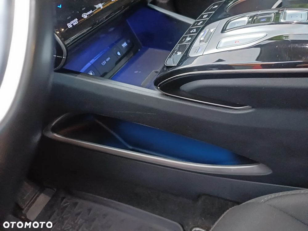 Hyundai Tucson 1.6 T-GDi HEV Executive 4WD - 2