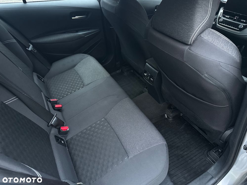 Toyota Corolla 2.0 Hybrid Comfort - 19