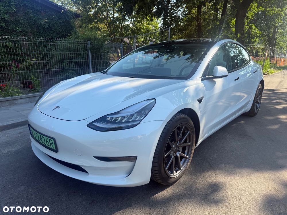 Tesla Model 3 - 2