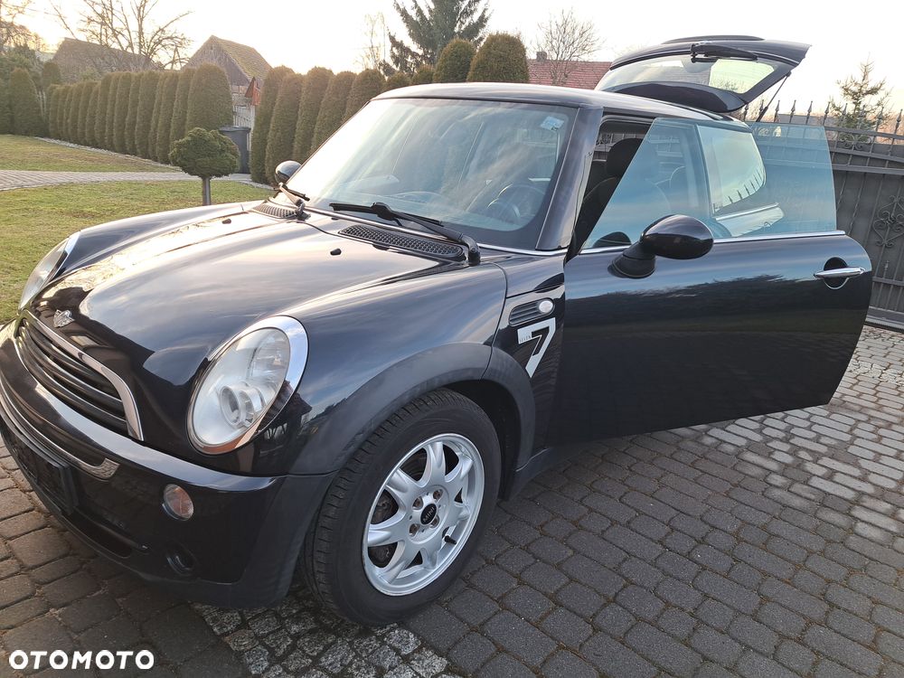 MINI ONE Seven - 25