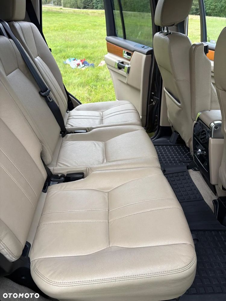 Land Rover Discovery IV 2.7D V6 HSE - 22
