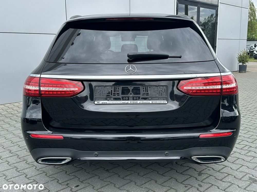 Mercedes-Benz Klasa E - 11