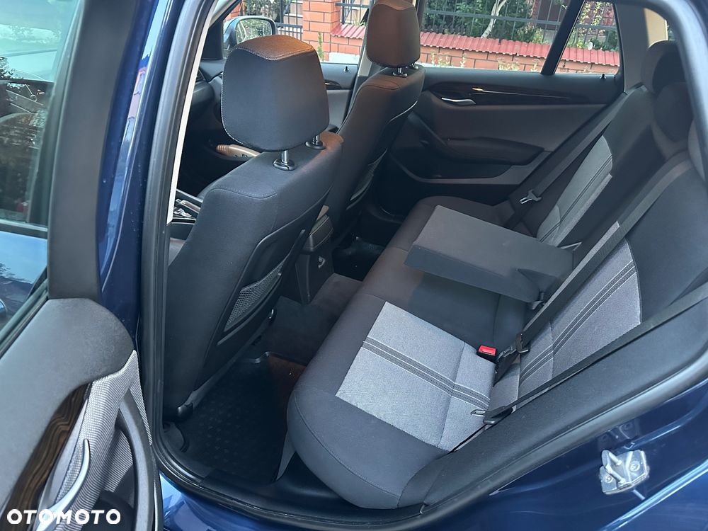 BMW X1 sDrive18i Sport Line - 26