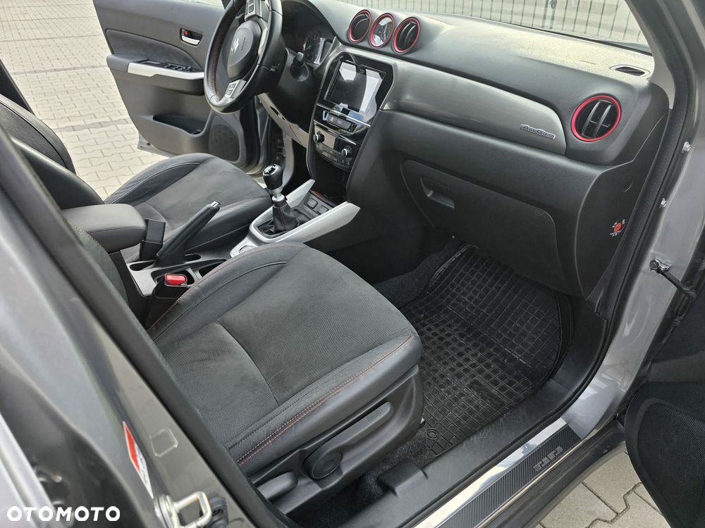 Suzuki Vitara 1.4 Boosterjet Premium 4WD - 12