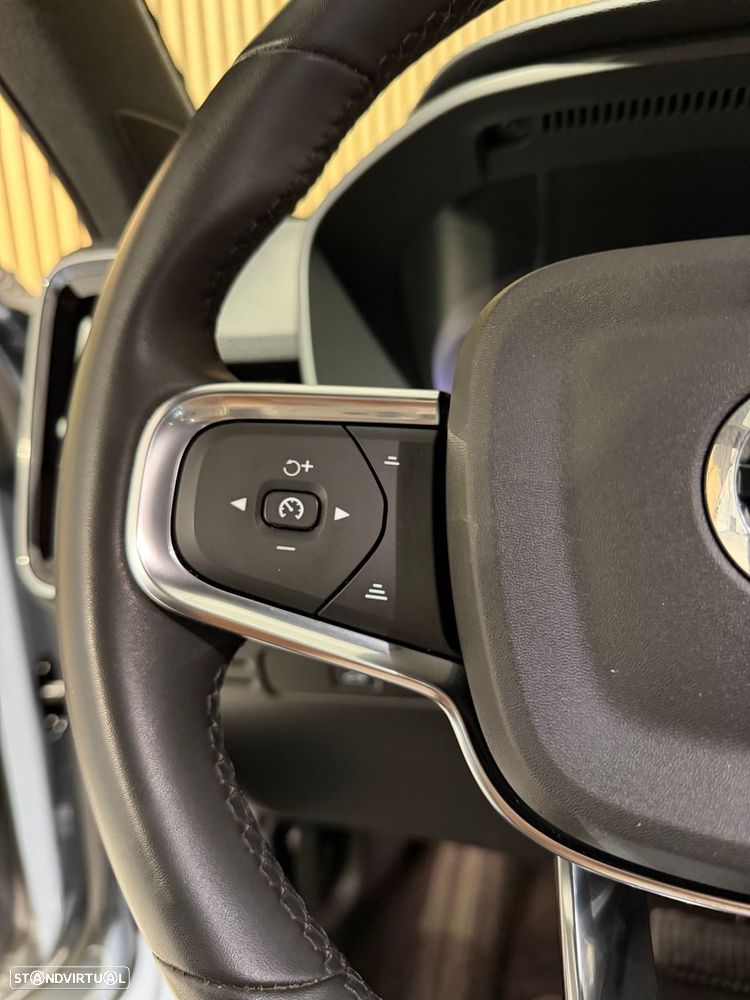 Volvo C40 Recharge Core - 11