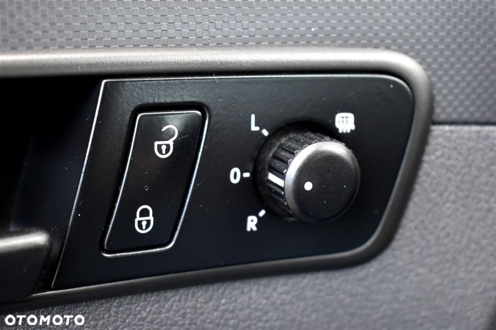 Volkswagen Caddy Maxi Comfortline BMT - 27