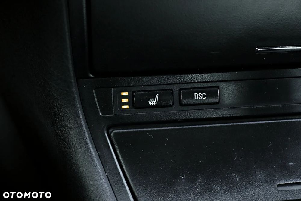 BMW Seria 3 318i - 30