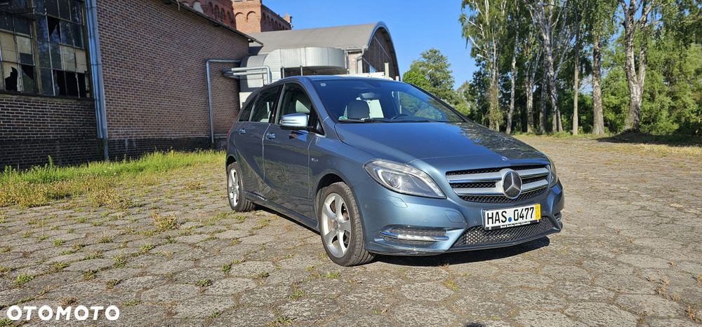 Mercedes-Benz Klasa B 180 BlueEFFICIENCY Edition Style - 1