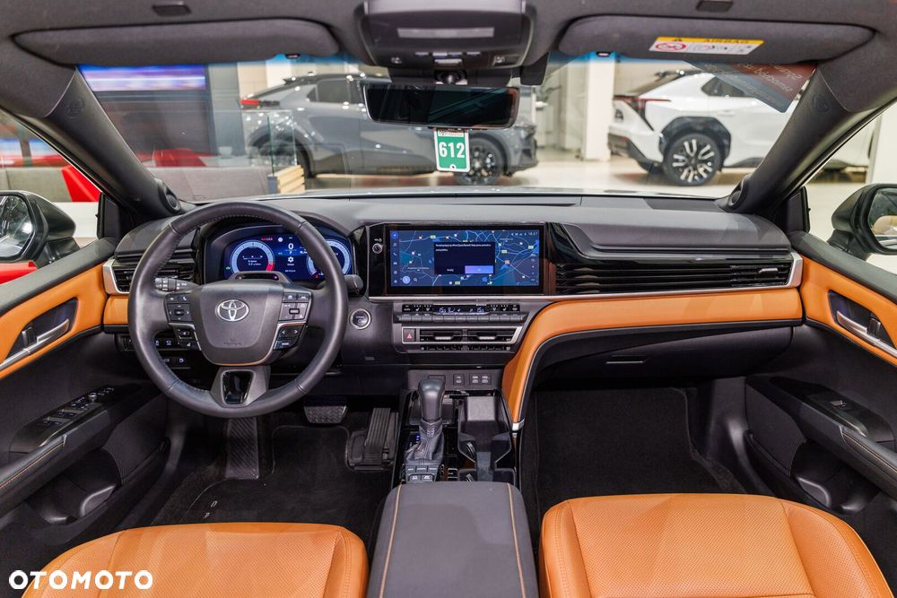 Toyota Camry - 26