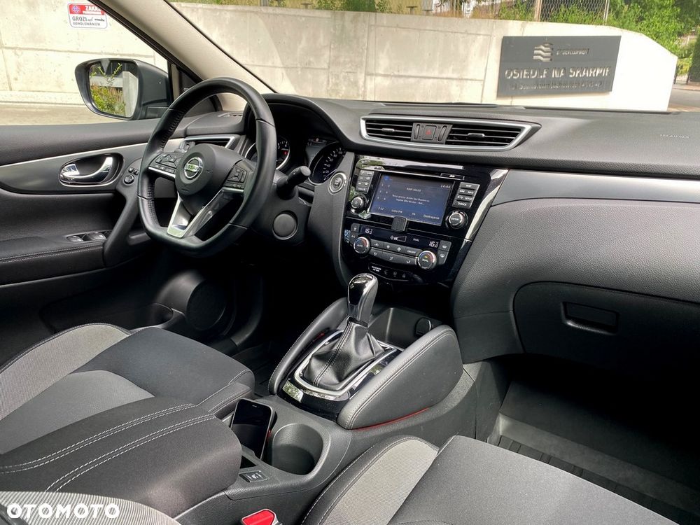 Nissan Qashqai 1.2 DIG-T Xtronic TEKNA+ - 11