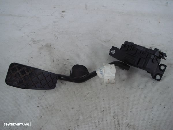 Pedal Acelarador Volkswagen Passat Variant (3B6) - 1