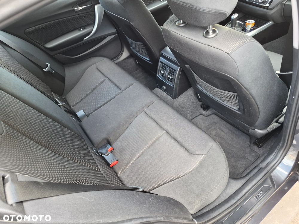 BMW Seria 1 118d xDrive Advantage - 11