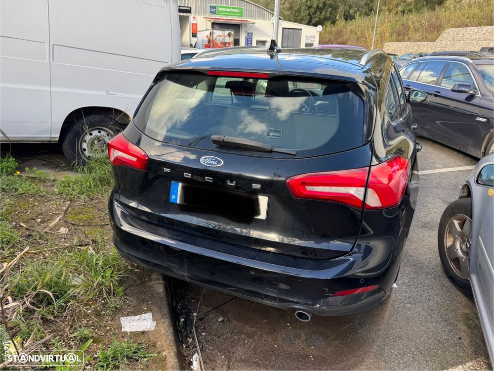 Ford Focus 1.5 EcoBlue S&S COOL&CONNECT DESIGN - 4