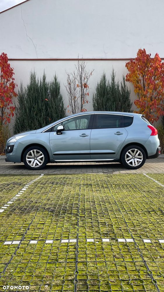 Peugeot 3008 2.0 HDi HYbrid4 - 12