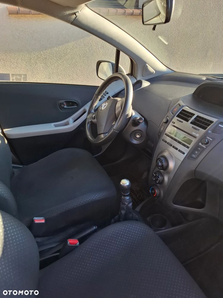 Toyota Yaris 1.33 Sol - 7