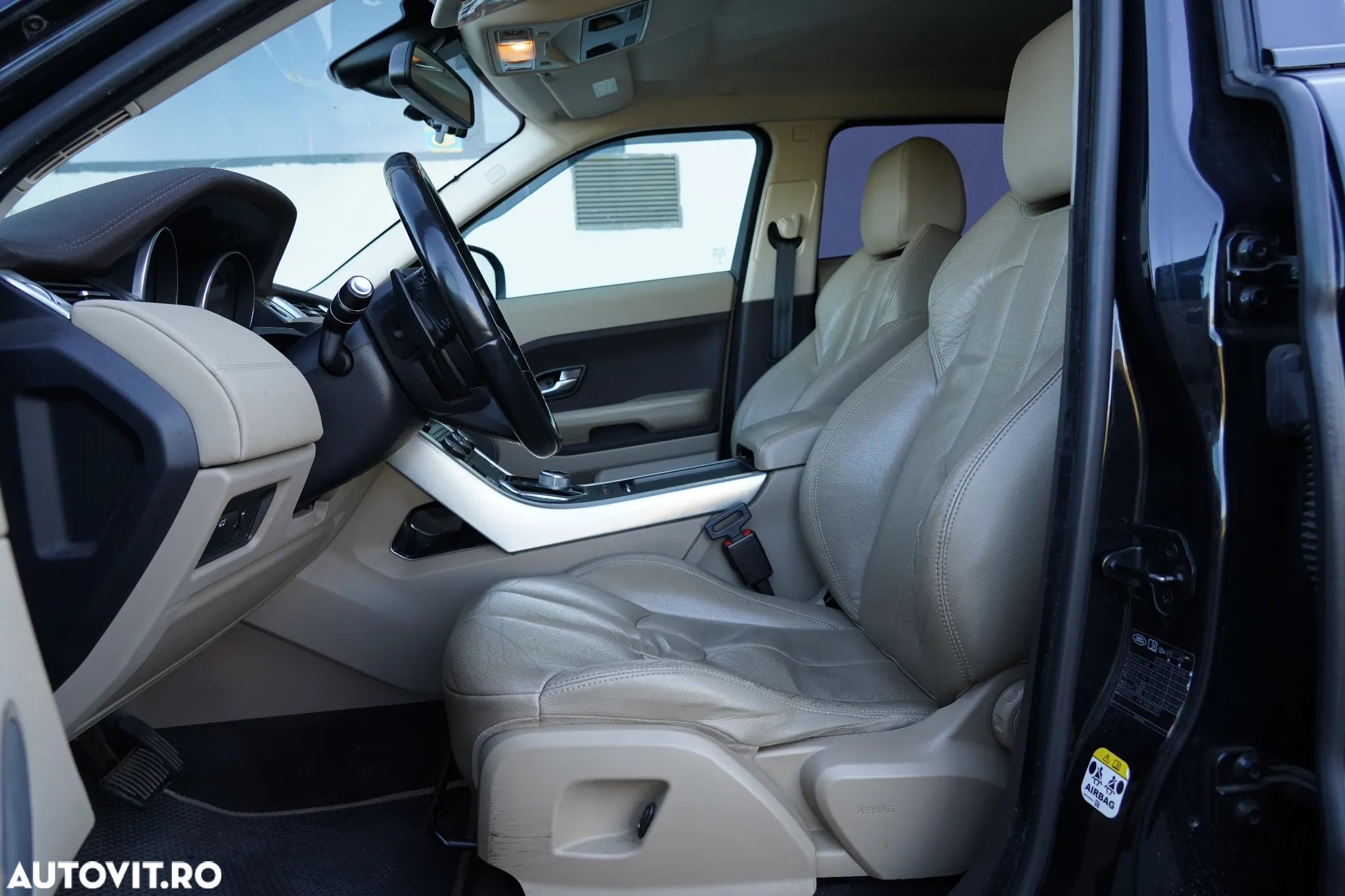 Land Rover Range Rover Evoque - 8