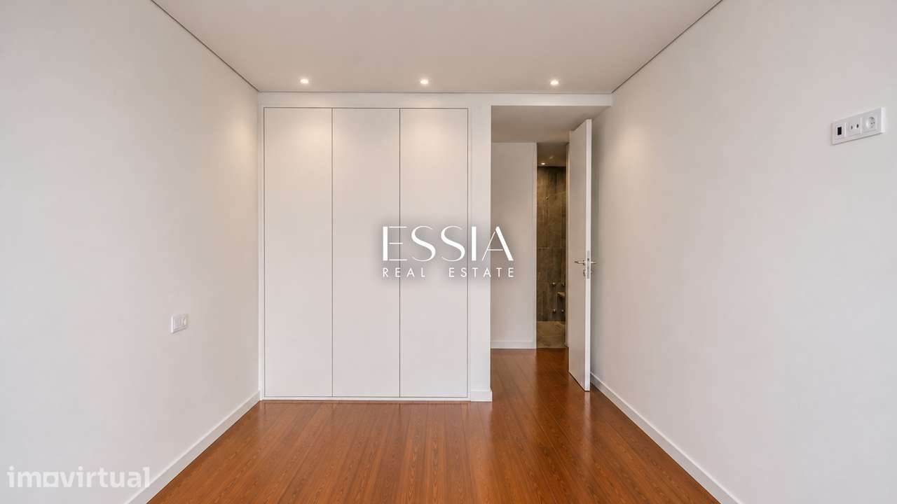 Apartamento T3 com Varanda de 37.6m2 e Box Dupla nas Varandas do Foco - Grande imagem: 5/30
