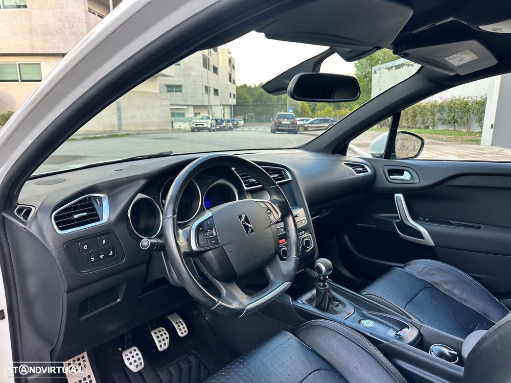 DS DS4 2.0 BlueHDi Sport Chic - 26