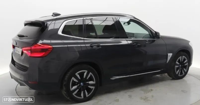 BMW iX3 Inspiring - 3