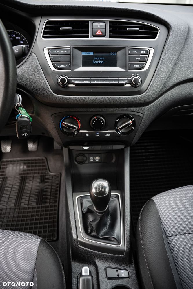 Hyundai i20 1.2 Classic Plus - 20