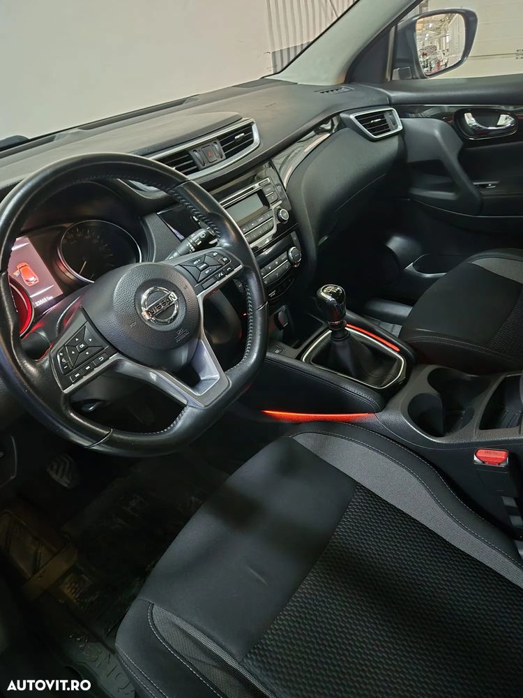 Nissan Qashqai+2 - 12