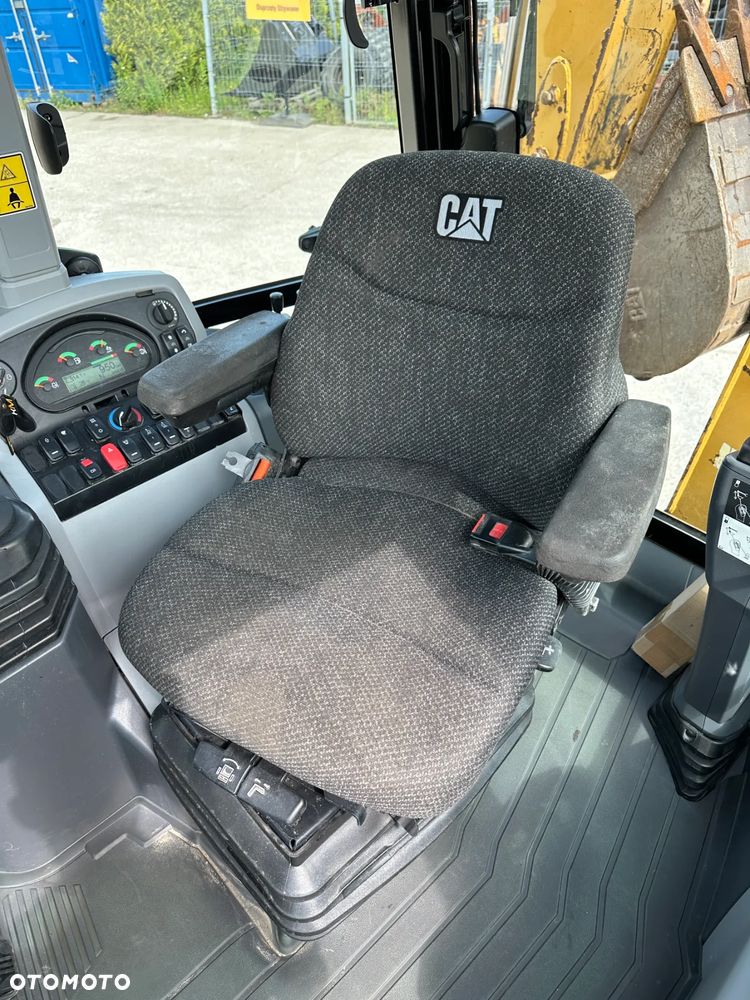 Caterpillar 432F2 - 23