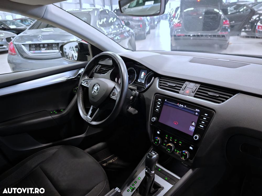 Skoda Octavia 2.0 TDI DSG Edition - 7