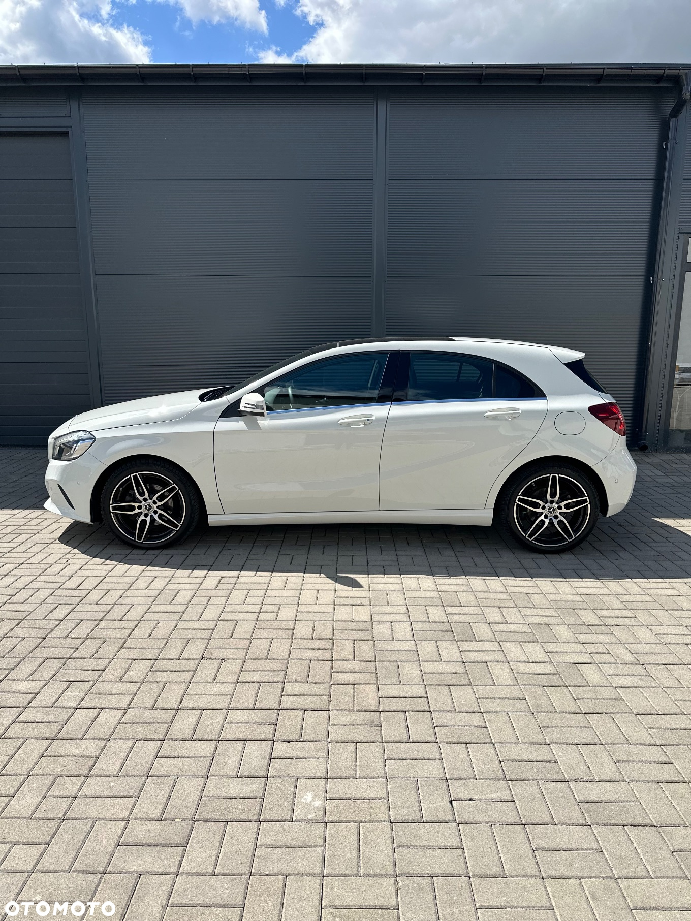 Mercedes-Benz Klasa A 180 (BlueEFFICIENCY) Urban - 5