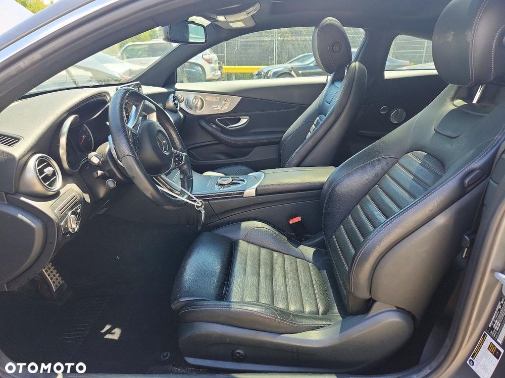 Mercedes-Benz Klasa C 300 9G-TRONIC AMG Line - 7