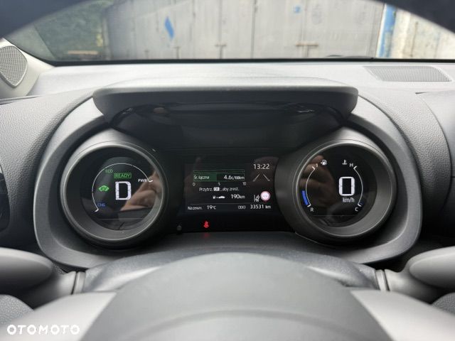 Toyota Yaris - 10
