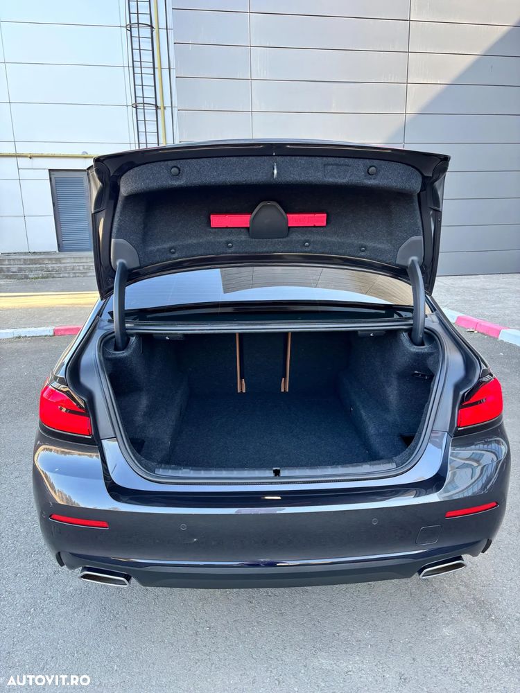 BMW Seria 5 520d Aut. Luxury Line - 8