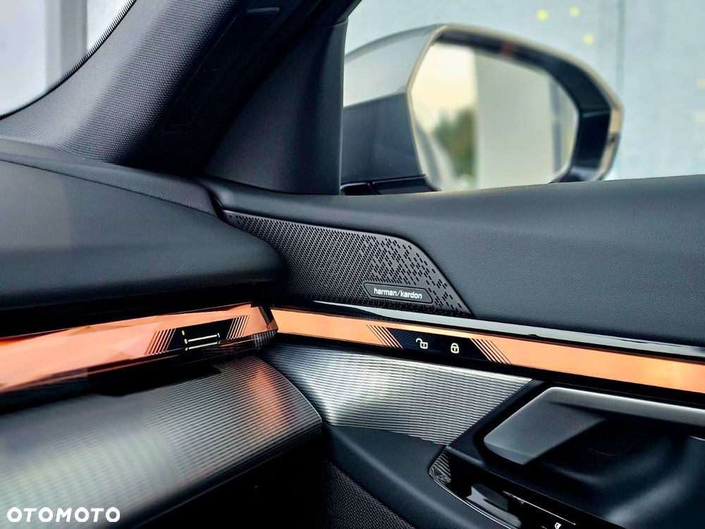 BMW Seria 5 520d xDrive mHEV - 29