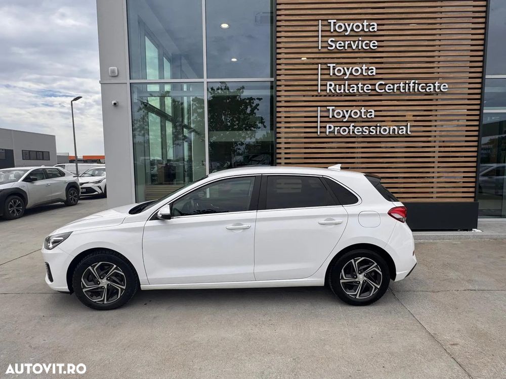 Hyundai i30 1.5 110CP M/T Highway - 6
