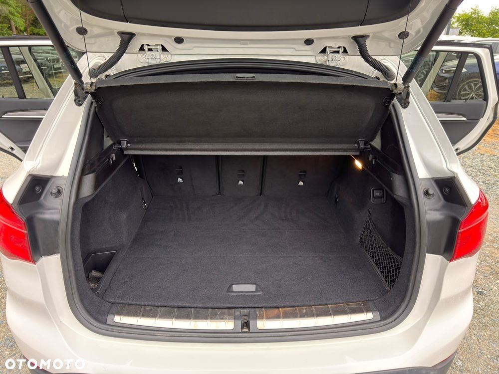 BMW X1 xDrive25i GPF Advantage - 27