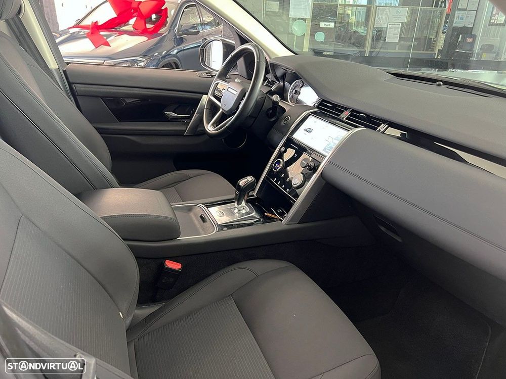 Land Rover Discovery Sport P300e Dynamic SE - 21