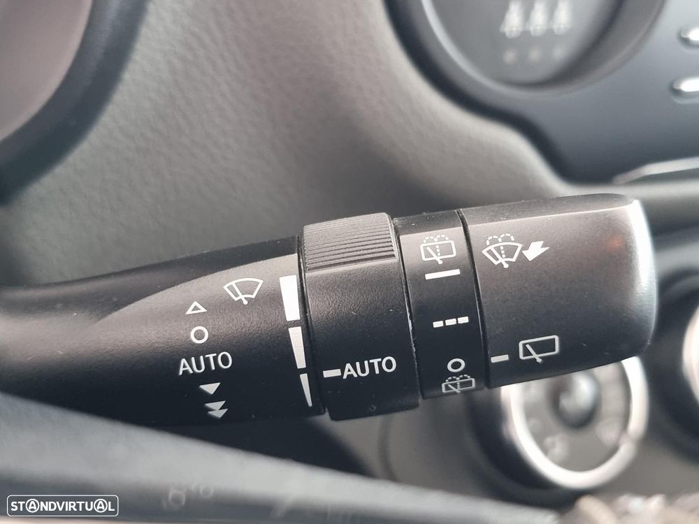Toyota Yaris 1.0 VVT-i Comfort - 23