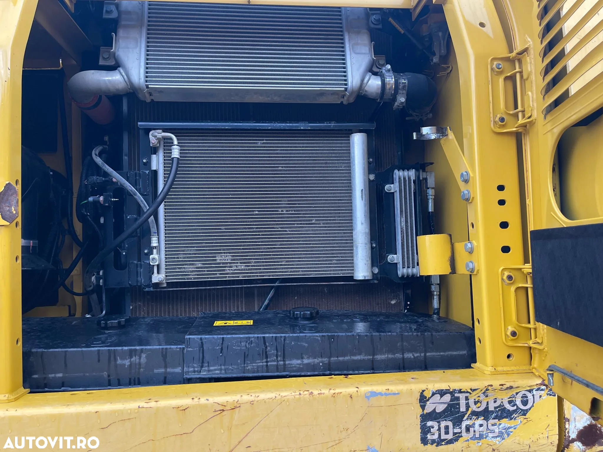 Komatsu PC 210LC-11 - 20