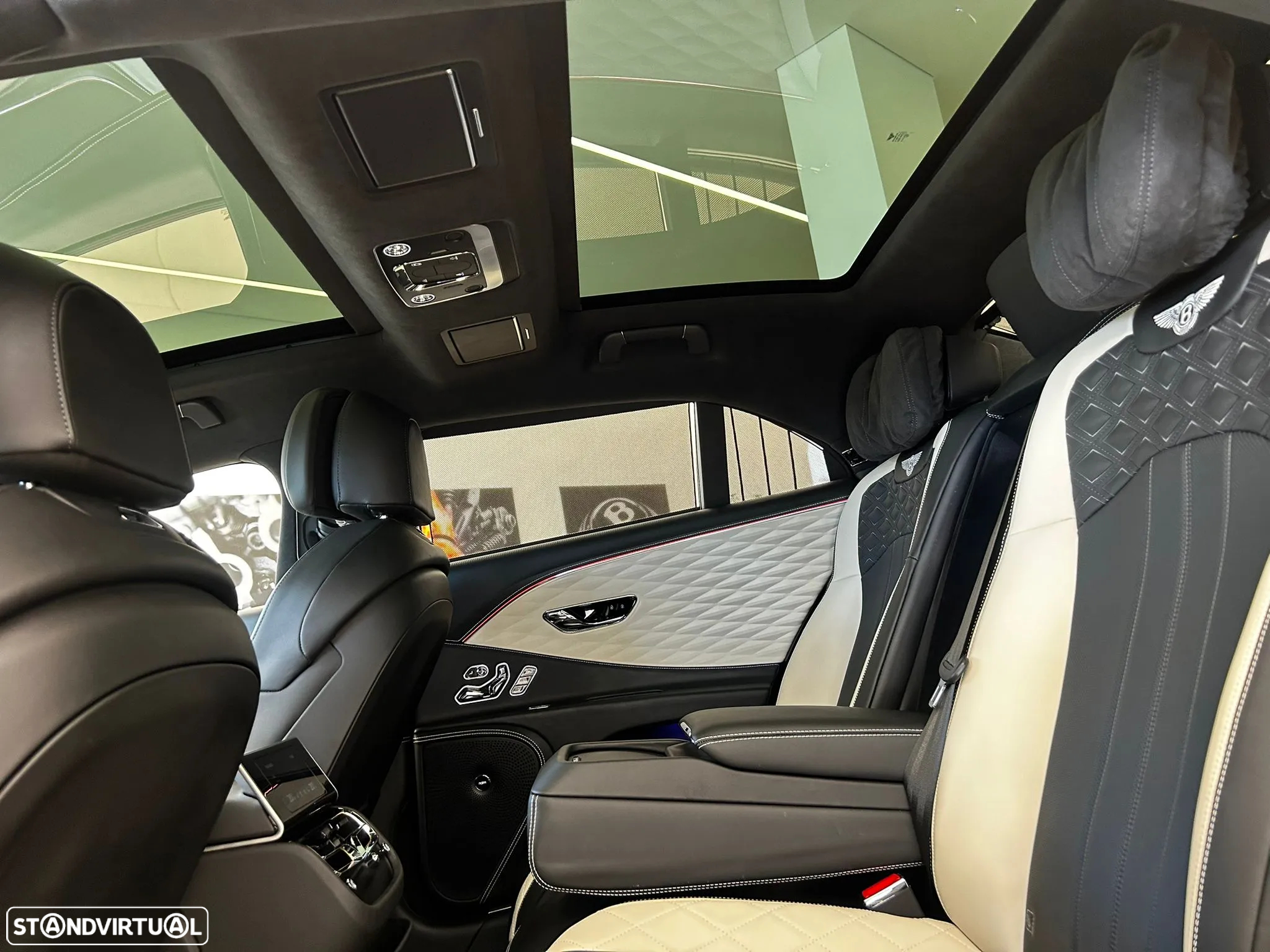Bentley Flying Spur Hybrid S - 14