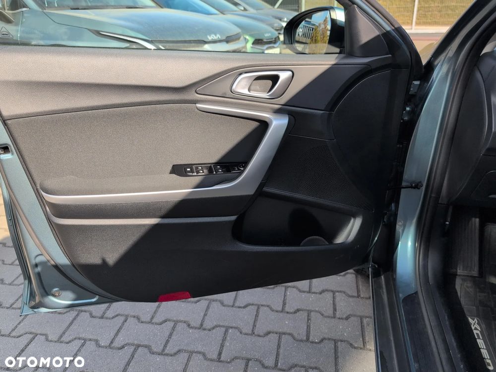 Kia XCeed 1.5 T-GDI M - 10
