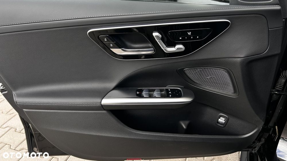 Mercedes-Benz Klasa C 220 d 4Matic 9G-TRONIC Edition AMG Line - 11